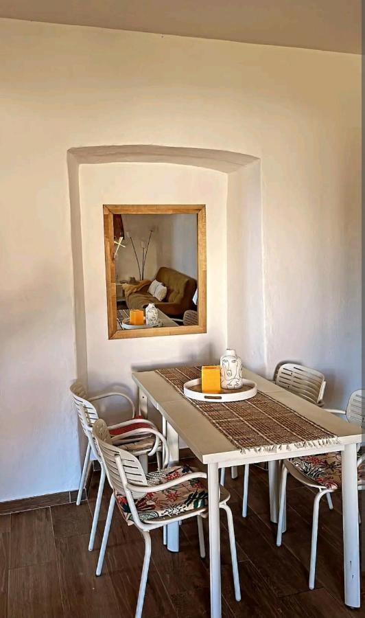 Appartement Vue Mer En Plein Centre De Cargese Bagian luar foto